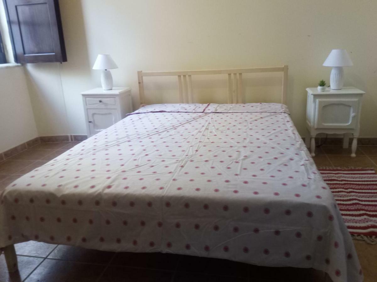 Rooms 4 You Quarto Rosa Портиман Екстериор снимка