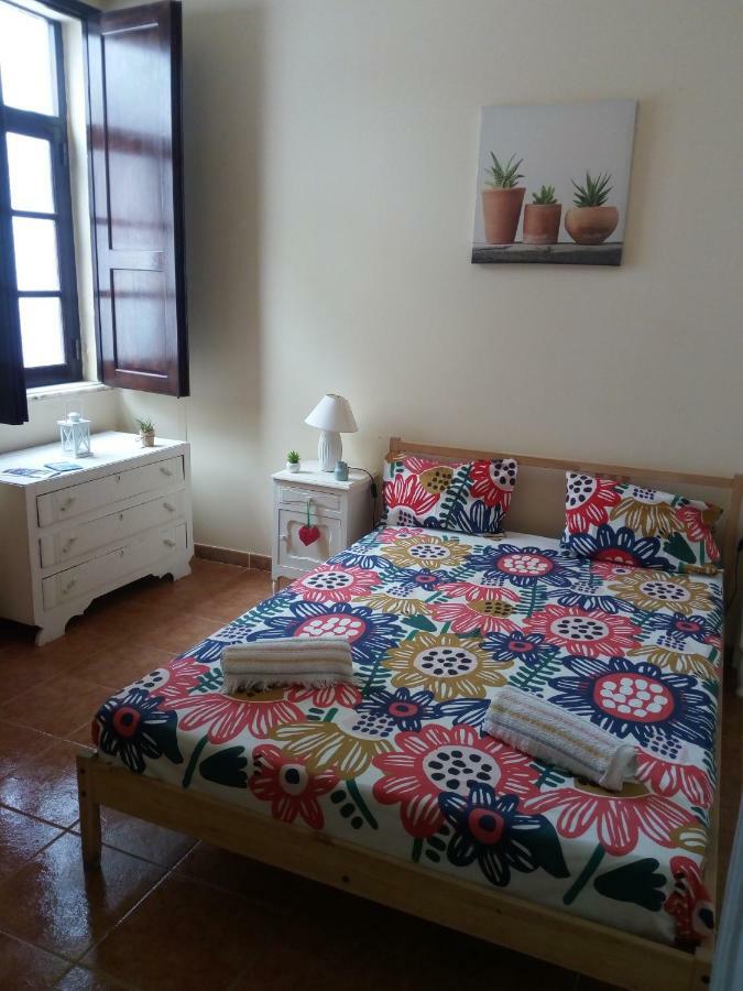 Rooms 4 You Quarto Rosa Портиман Екстериор снимка